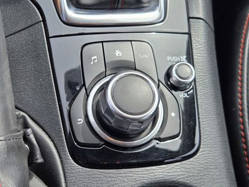Used 2015 MAZDA MAZDA3 s Touring image 21