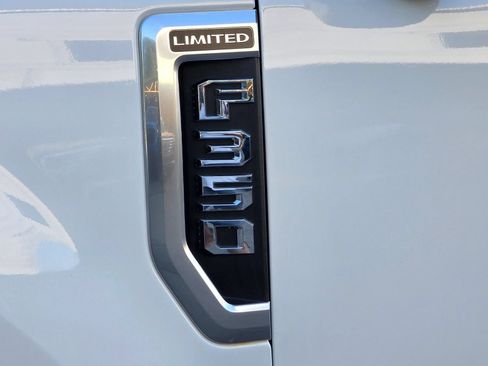 Used 2022 Ford F350 Limited AWD/4WD image 45