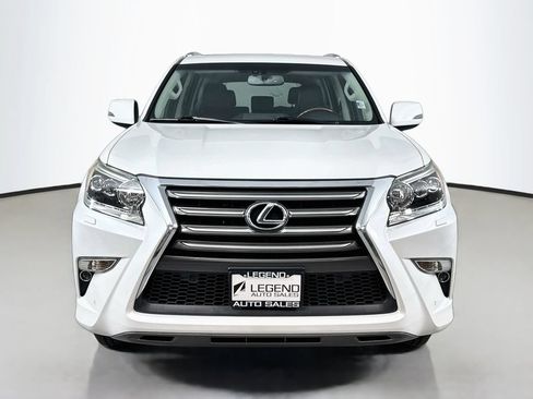 Used 2016 Lexus GX 460 Luxury w/ Preferred Accessory Package AWD/4WD image 2