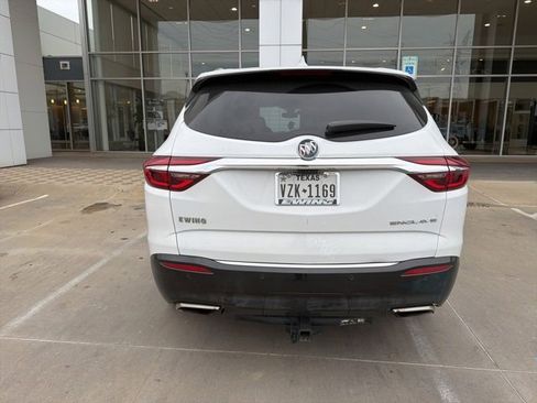 Used 2019 Buick Enclave Essence image 6