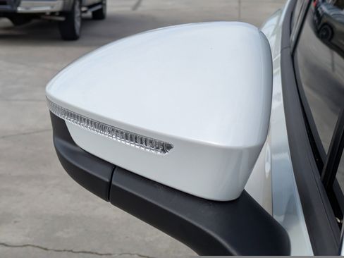 New 2026 Volkswagen Tiguan SEL R-Line image 12