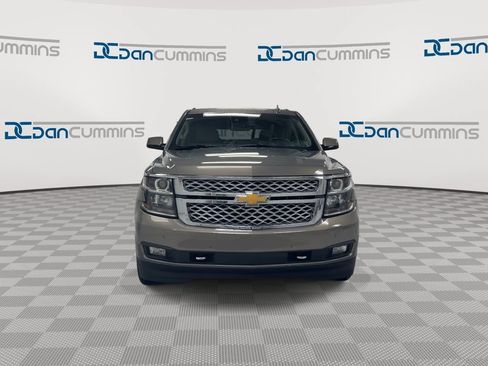 Used 2017 Chevrolet Tahoe LT w/ LT Signature Package AWD/4WD image 3