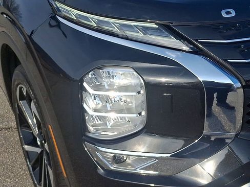 Used 2024 Mitsubishi Outlander SEL image 9