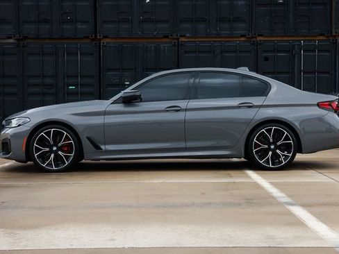 Used 2021 BMW 540i w/ M Sport Package RWD image 4