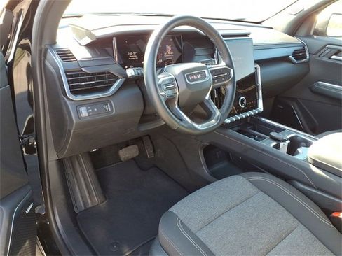 Certified 2025 GMC Acadia Elevation image 10