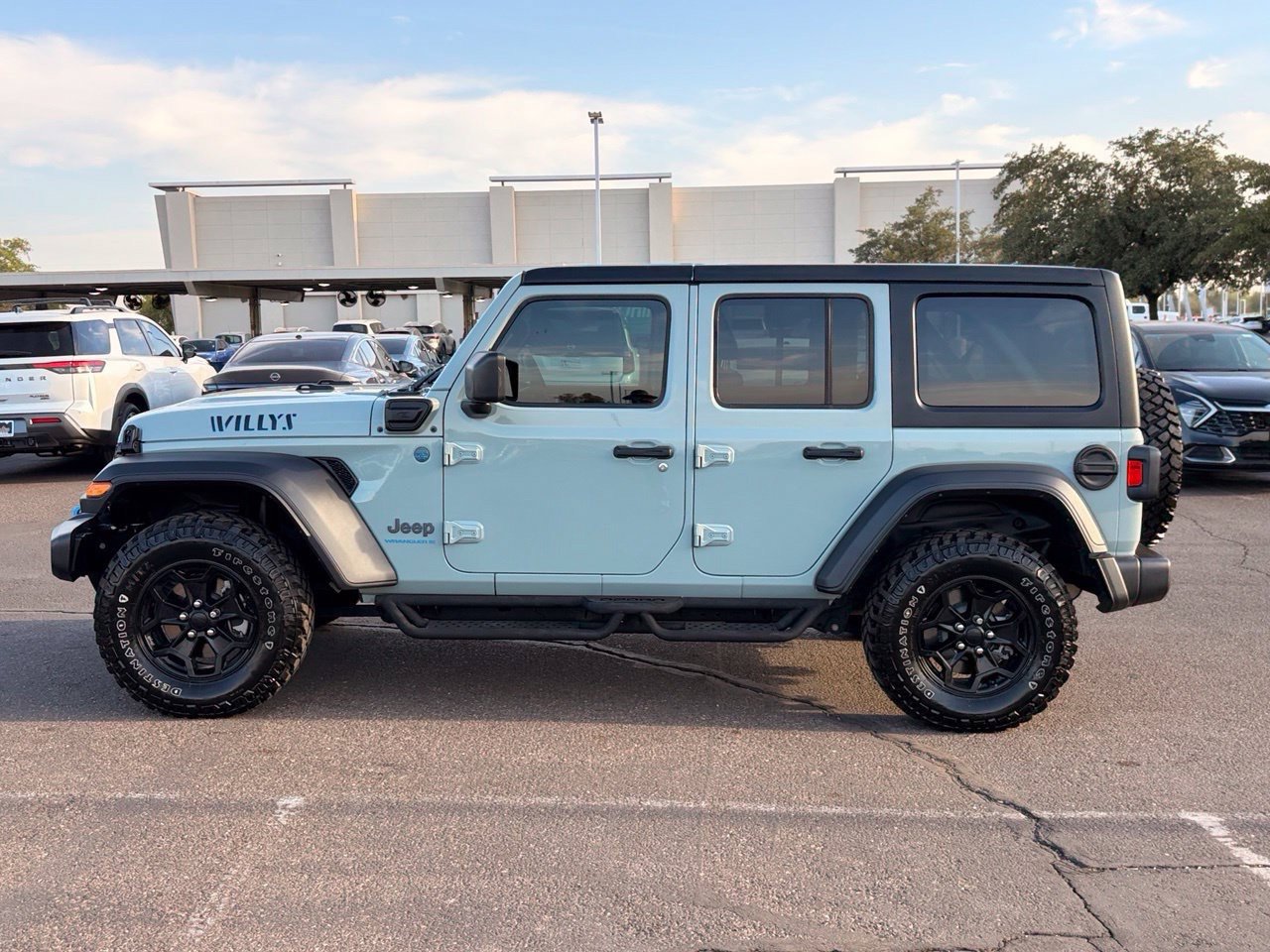 Used 2023 Jeep Wrangler Unlimited AWD/4WD image 6