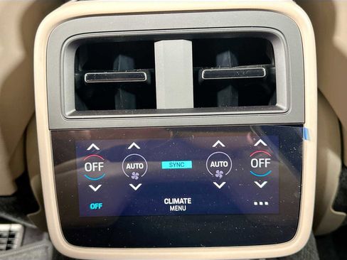 New 2025 Porsche Taycan 4S image 25