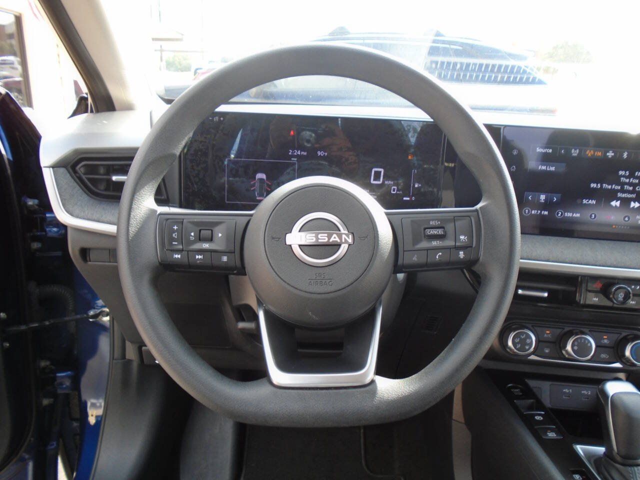 Used 2025 Nissan Kicks SV FWD image 13