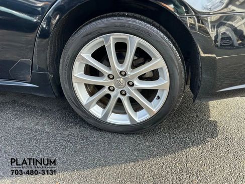 Used 2013 Toyota Avalon Limited image 23