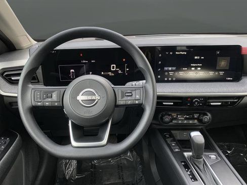 New 2026 Nissan Kicks SV w/ SV Premium Package image 5