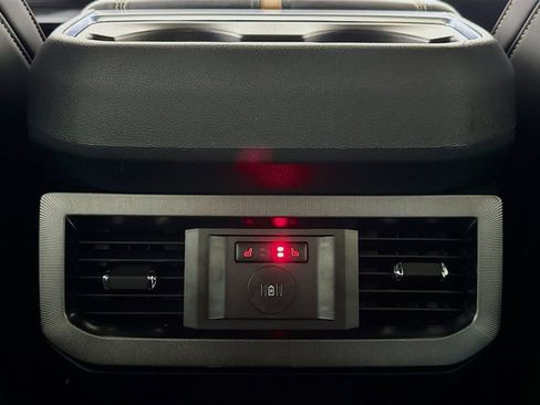 Used 2024 Ford F350 Platinum w/ FX4 Off-Road Package image 22