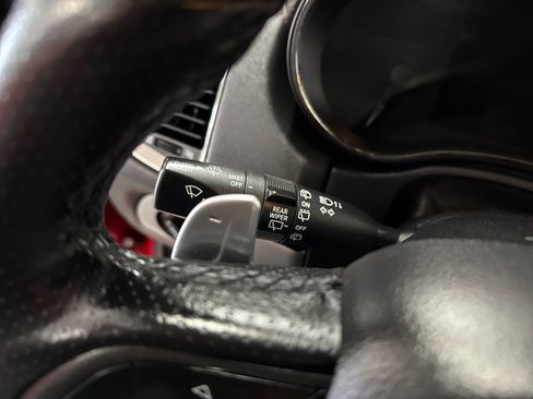 Used 2018 Dodge Durango R/T w/ Technology Group image 16