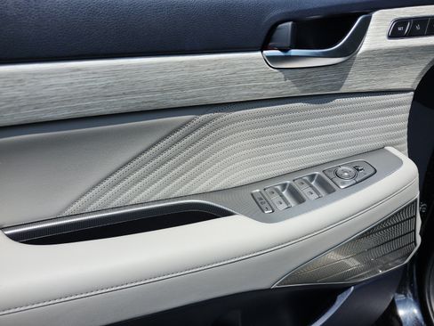 Certified 2023 Hyundai Palisade Calligraphy FWD image 15