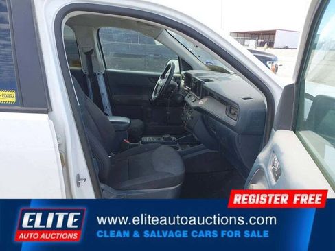 Used 2022 Ford Maverick XL image 9