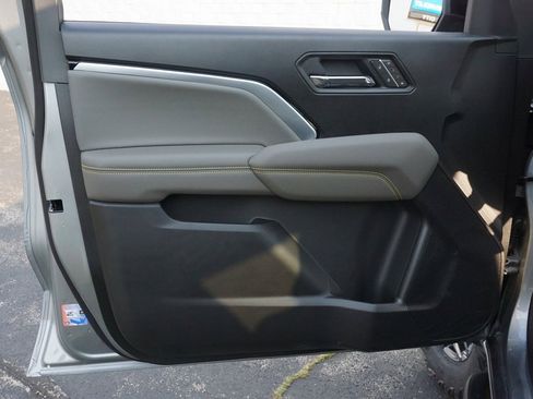 New 2025 Chevrolet Colorado ZR2 w/ Technology Package image 26