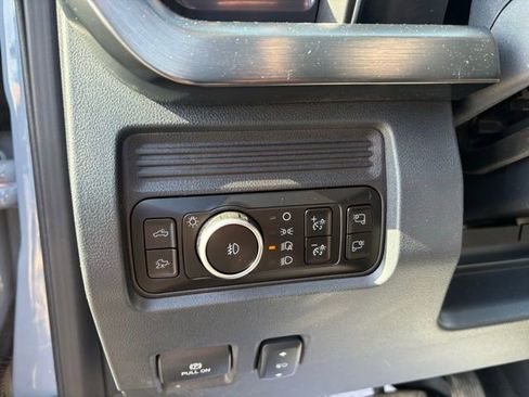 Used 2025 Ford F350 Lariat w/ Lariat Ultimate Package AWD/4WD image 21