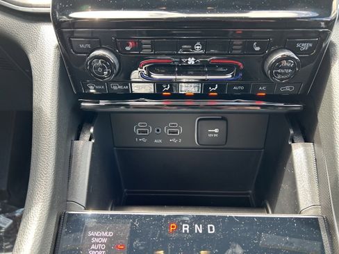 New 2025 Jeep Grand Cherokee L Limited image 14