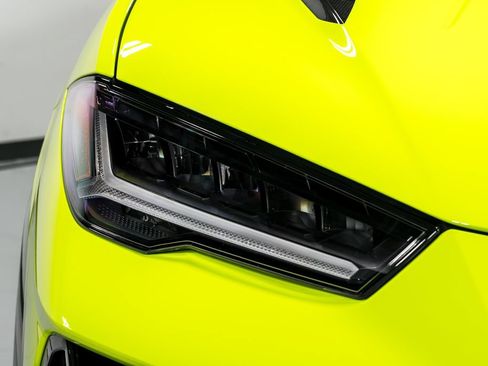 Used 2024 Lamborghini Urus Performante AWD/4WD image 48