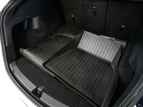 Used 2021 Tesla Model Y Long Range image 28