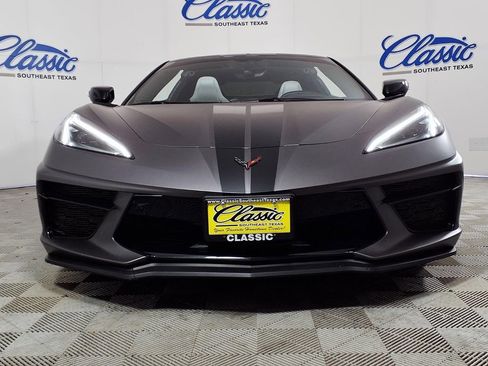 Used 2021 Chevrolet Corvette Stingray Preferred Cpe w/ Z51 Performance Package RWD image 3