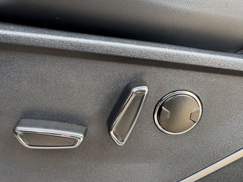 Used 2025 Ford F150 Raptor image 25