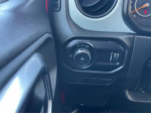 Used 2024 Jeep Wrangler Unlimited Sport AWD/4WD image 15