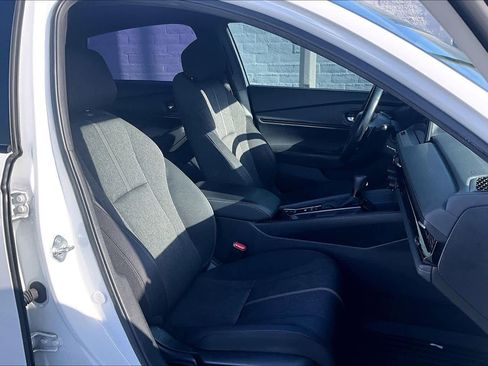 Used 2024 Honda Accord Sport image 8