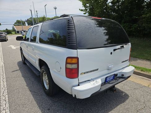 Used 2003 Chevrolet Suburban LT w/ LT Preferred Equipment Group RWD image 4