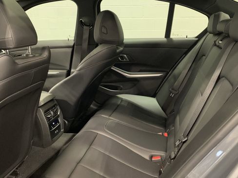 Used 2025 BMW 330i Sedan w/ Convenience Package image 29