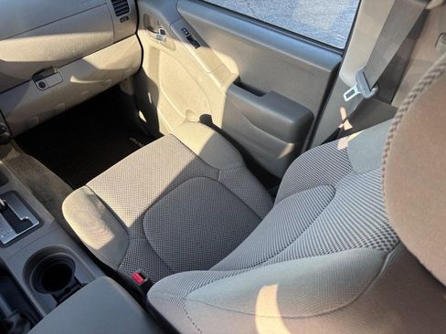 Used 2017 Nissan Frontier SV w/ SV Value Truck Package image 14