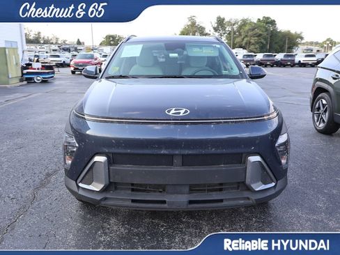 Used 2025 Hyundai Kona SEL AWD/4WD image 6