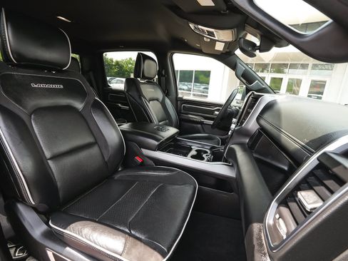 Used 2025 RAM 1500 Laramie w/ Sport Appearance Package AWD/4WD image 42