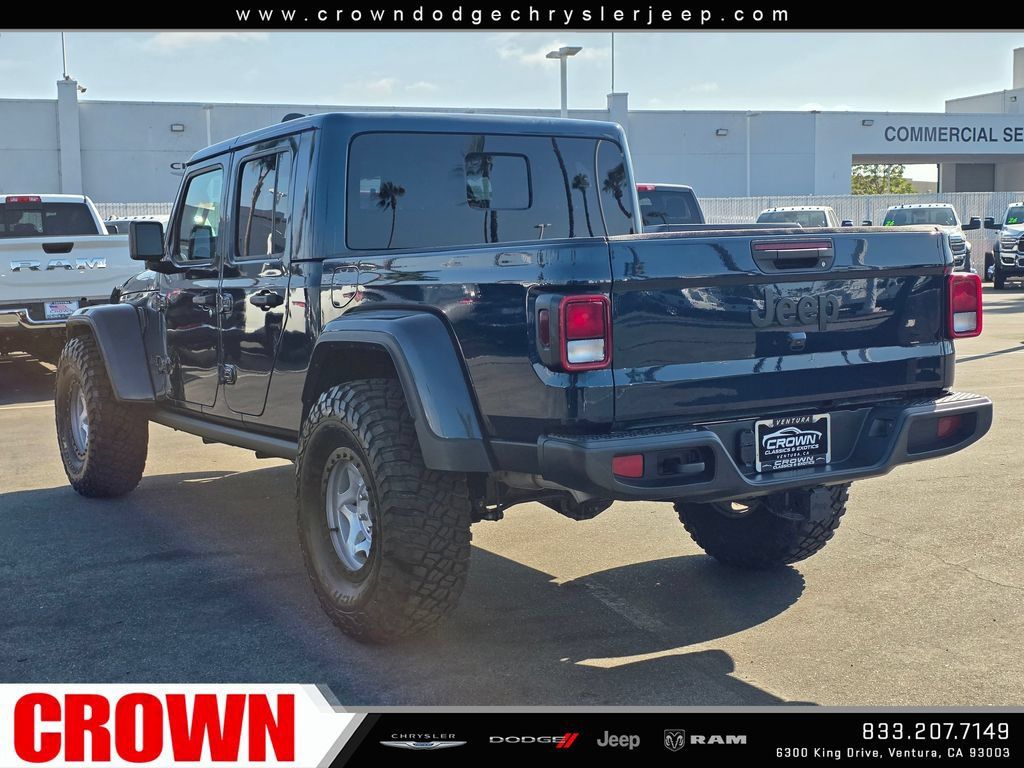 Used 2025 Jeep Gladiator Mojave AWD/4WD image 5