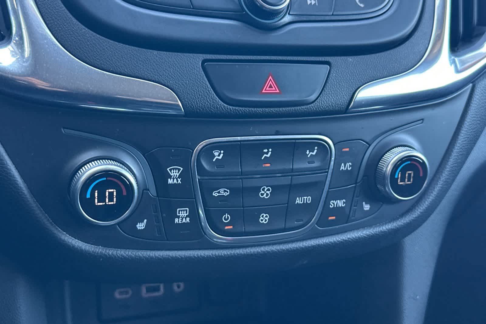 Used 2020 Chevrolet Equinox LT FWD image 22