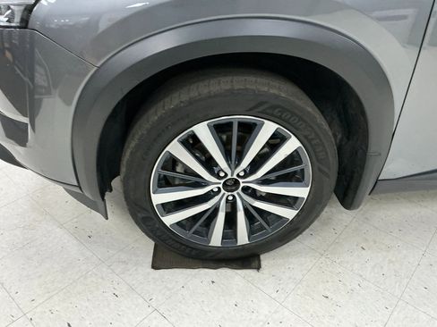 Used 2022 Nissan Pathfinder Platinum w/ Cargo Package image 6