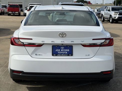 Used 2026 Toyota Camry LE FWD image 8