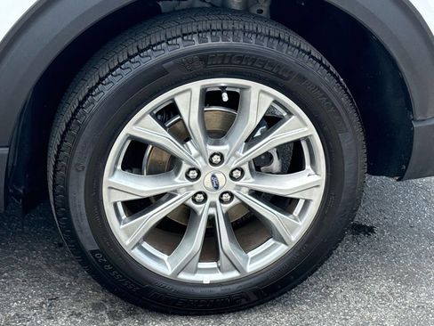 Used 2023 Ford Explorer Limited AWD/4WD image 31