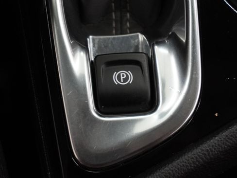 Used 2023 Buick Encore GX Preferred w/ Cold Weather Comfort Package AWD/4WD image 27