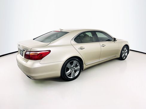 Used 2010 Lexus LS 460 RWD image 9
