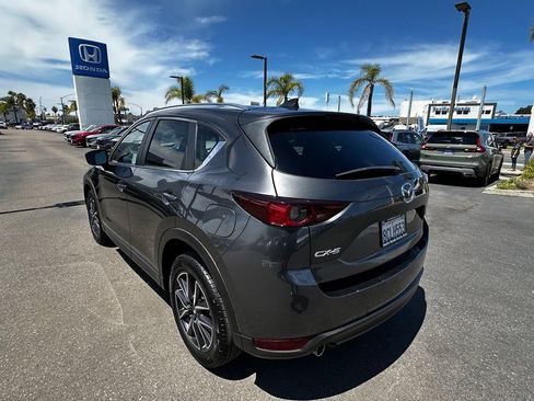 Used 2018 MAZDA CX-5 Touring w/ Preferred Equipment Package FWD image 4