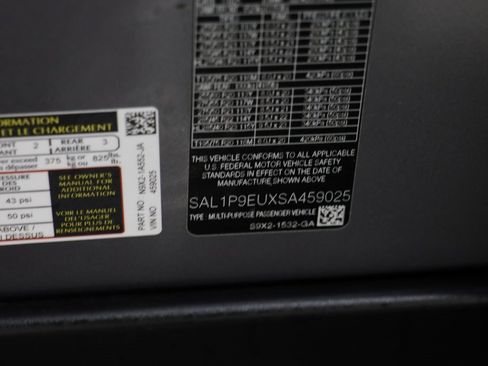 Used 2025 Land Rover Range Rover Sport SE image 20