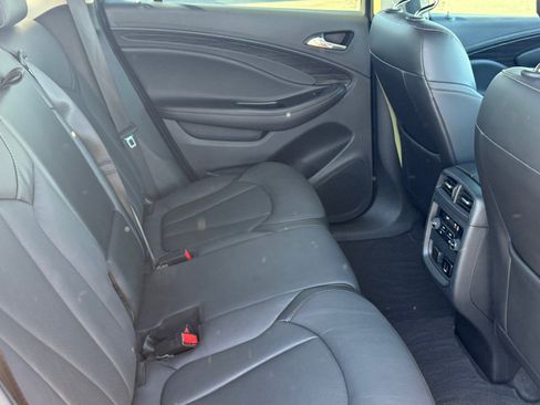 Used 2017 Buick Envision Essence image 13