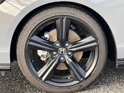 Certified 2025 Honda Accord Sport image 11