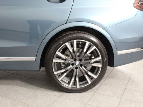 New 2026 BMW X7 xDrive40i w/ Premium Package image 22