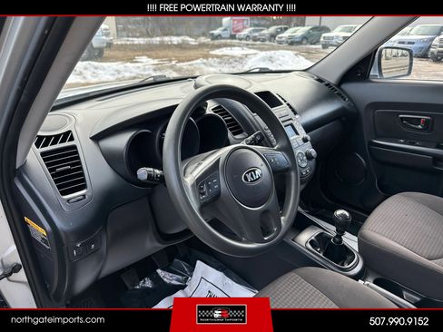 Used 2013 Kia Soul FWD image 14