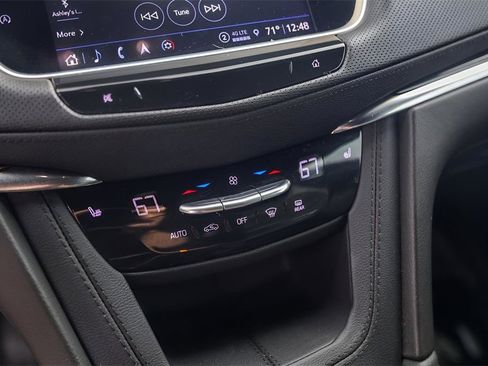 Used 2023 Cadillac XT5 Premium Luxury w/ Technology Package image 18