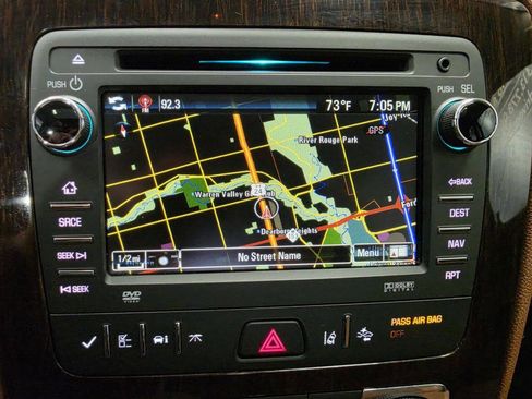 Used 2016 Chevrolet Traverse LTZ FWD image 21