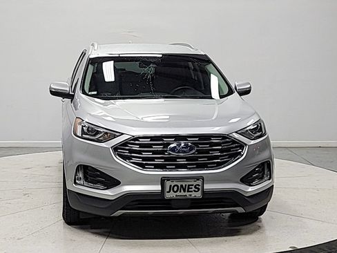 Used 2019 Ford Edge SEL w/ Equipment Group 201A FWD image 2