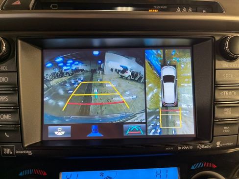 Certified 2018 Toyota RAV4 Limited image 20