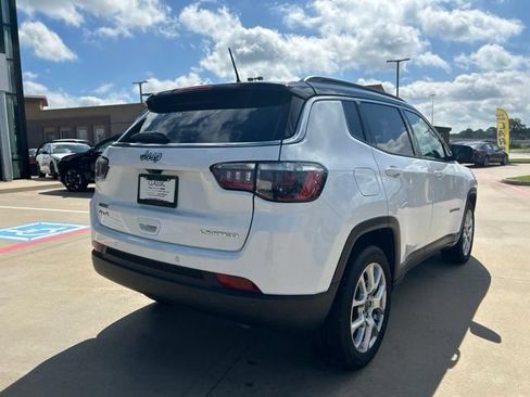Used 2025 Jeep Compass Limited AWD/4WD image 14